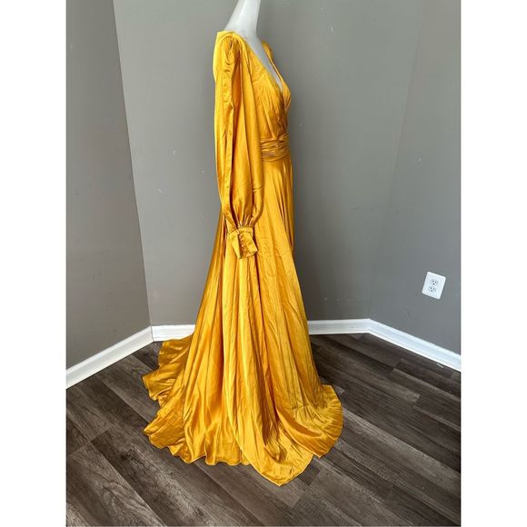 MAC DUGGAL FLOWY SPLIT BISHOP SLEEVE FAUX WRAP GOWN - Picture 9 of 12
